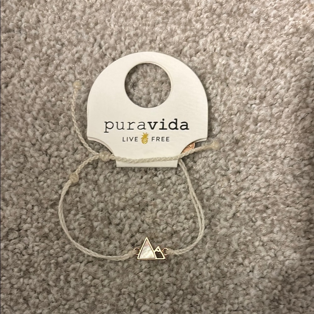 Pura Vida Gold Mountain Bracelet - White